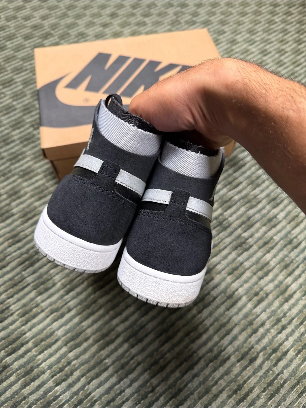 Nike Air Jordan 1 Comfort - Black & Light Gray
